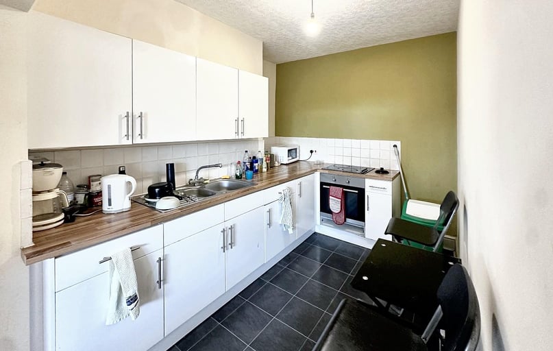 Seymour Avenue, Lipson, Plymouth - Image 1